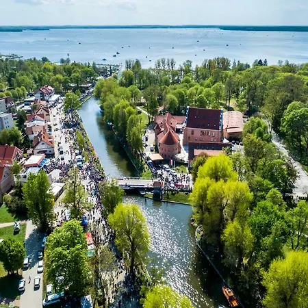 W Poblizu Jeziora Niegocin Lägenhet